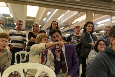 Bergamo, İtalya - 14 Ekim 2018: Chıuduno kasaba safkan köpekler otuz beşinci sergisi gerçekleşti. Son değerlendirme göreli ödül ile 8 gruplarının. Brambilla Simone canlı haber fotoğrafçı