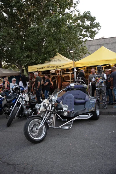 Fiesta anual de motos llamada FESTA BIKERS en Colonia al Serio  ( — Foto de Stock