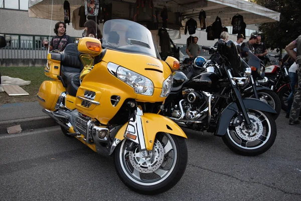 コローノ・アル・セリオでフェスタバイカーズという毎年恒例のオートバイパーティー ( — ストック写真