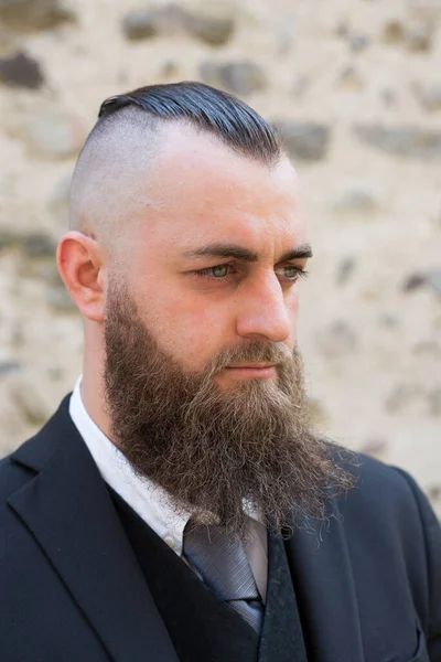 Portrait Profil Homme Barbe Longue Coupe Courte Vêtements Élégants Images De Stock Libres De Droits