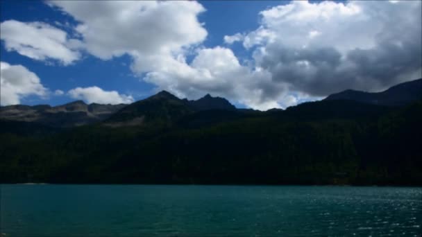 Ceresole (Turin), Italie - 5 septembre 2012 : aperçu du parc national du grand paradis — Video