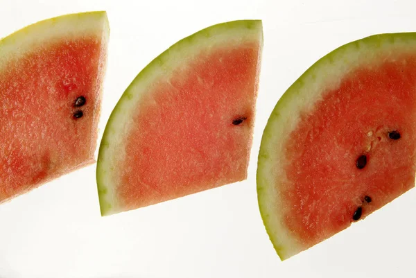 Semangka diisolasi pada latar belakang putih. — Stok Foto