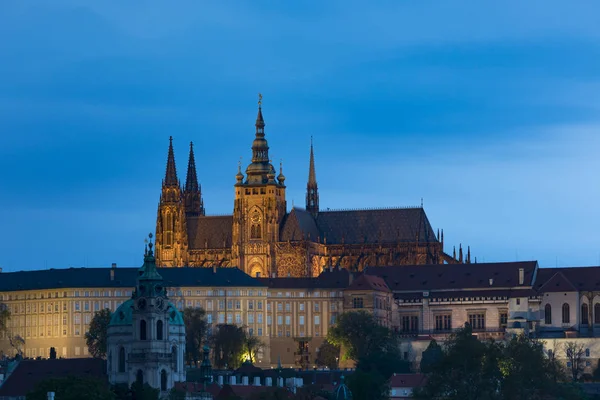 Castillo de Praga al atardecer - República Checa — Foto de Stock