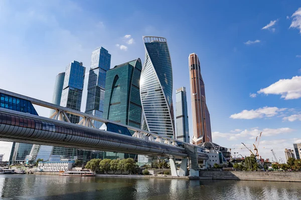 Moscova, Rusia - 23 august 2019. Zgârie-nori ai Centrului Internațional de Afaceri din Moscova (MIBC) MIBC este un proiect unic de construcție a orașului și cel mai mare din Europa. — Fotografie, imagine de stoc