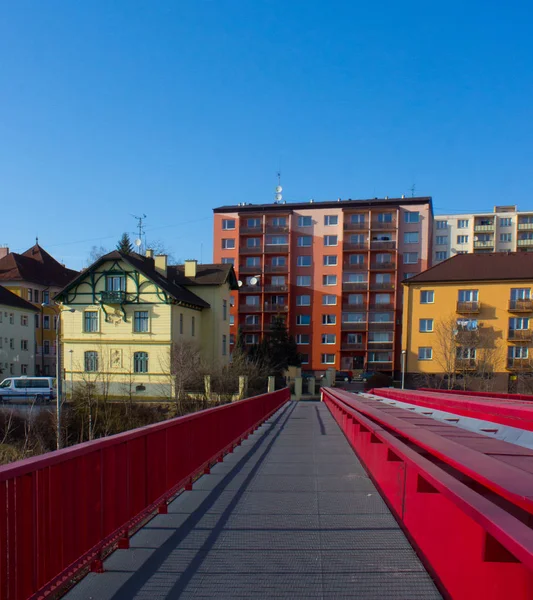 Ponte Vermelha Metálica Sobre Ferrovia Frydek Mistek República Tcheca Fundo — Fotografia de Stock