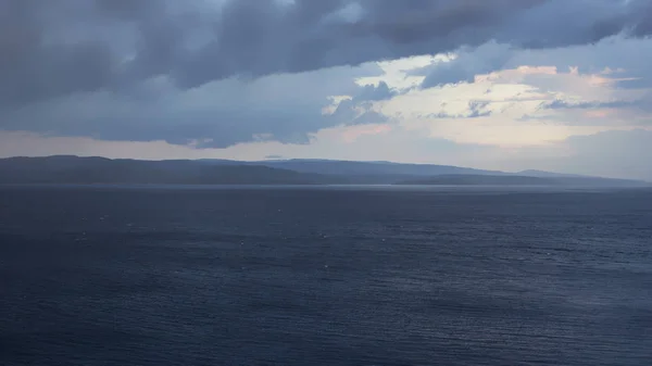 Πανόραμα Της Αδριατικής Θάλασσας Πριν Από Την Καταιγίδα Στο Παρασκήνιο — Φωτογραφία Αρχείου