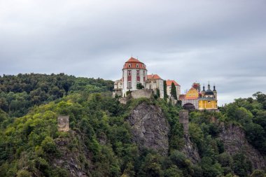 Çek Cumhuriyeti 'ndeki Vranov nad Dyji Şatosu, Vranov Barajı, Dyje