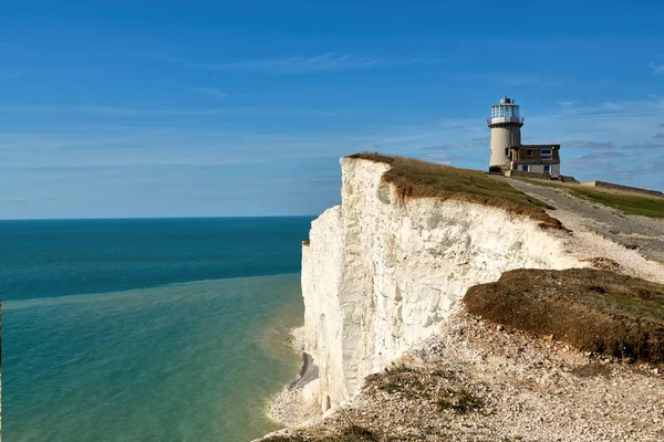 Belle tout világítótorony, East sussex jól ismert mérföldkő. — Stock Fotó