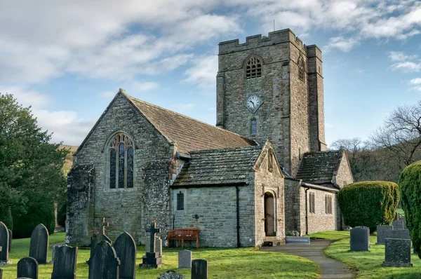 Pohled na kostel sv. Bartholomews, Barbon, Cumbria — Stock fotografie
