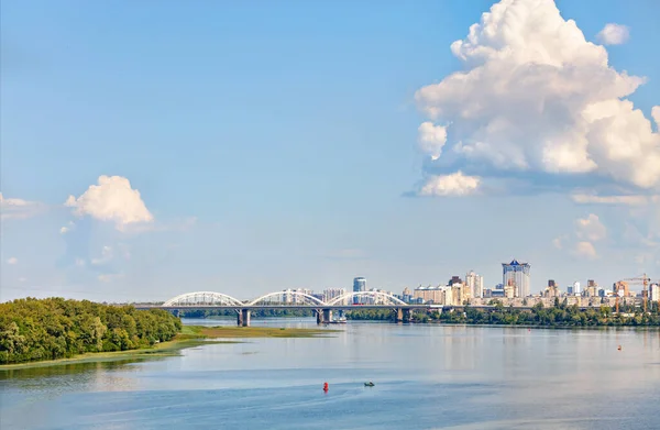 Water Surface Wide Dnipro River Large Figured Cloud Illuminated Sunlight — Stock Photo, Image