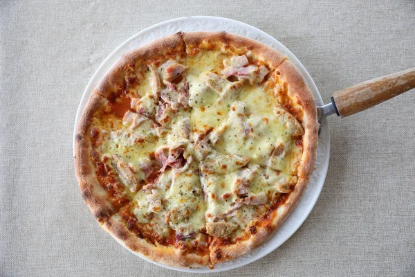 Pizza Jambon Bacon Fromage Sauce Tomate — Photo