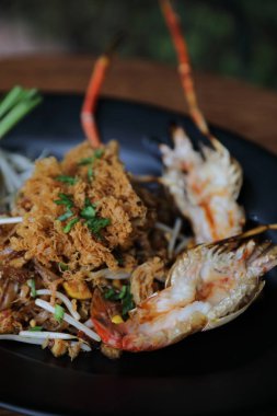 Tay gıda padthai kızarmış noodle ile karides