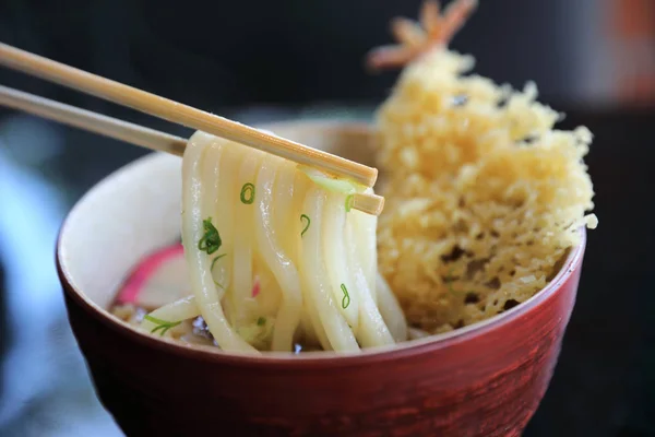 Udon Fideos Con Camarones Fritos Tempura Comida Japonesa — Foto de Stock