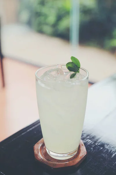 Limonada Japonesa Sobre Fondo Madera — Foto de Stock