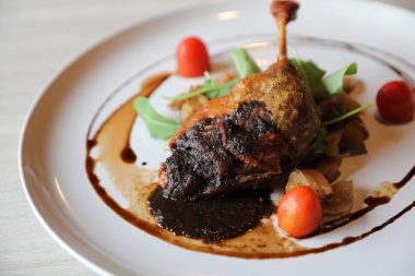 ördek confit, Kavrulmuş Duck bacak Fransız yemekleri