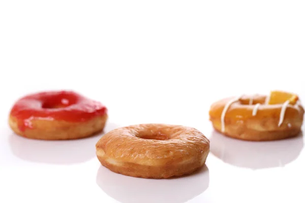 Chocolate Morango Laranja Donut Isolado Sobre Fundo Branco — Fotografia de Stock