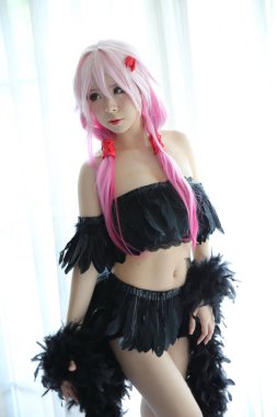 Japonya anime cosplay kız beyaz ses tonuyla portresi