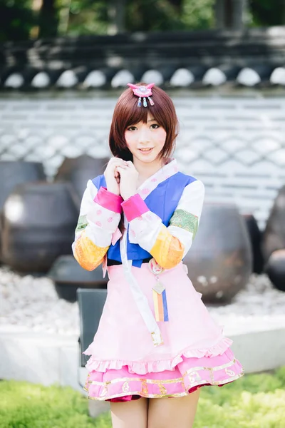 Retrato Hanbok Traje Joven Mujer Mirando Sonrisa Parque Coreano — Foto de Stock