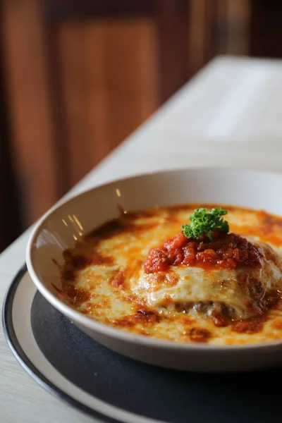 Hausgemachte Rindfleisch Lasagne Auf Teller Restaurant Italienisches Essen — Stockfoto