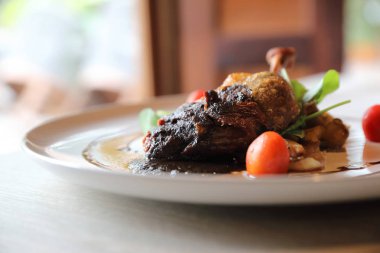 ördek confit, Kavrulmuş Duck bacak Fransız yemekleri