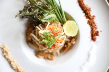 Tay gıda padthai kızarmış noodle ile karides