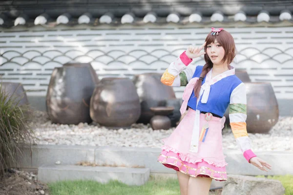 Portrait Hanbok Costume Jeune Femme Regardant Sourire Dans Parc Coréen — Photo