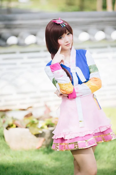 Ritratto Hanbok Costume Giovane Donna Guardando Sorridendo Nel Parco Coreano — Foto Stock