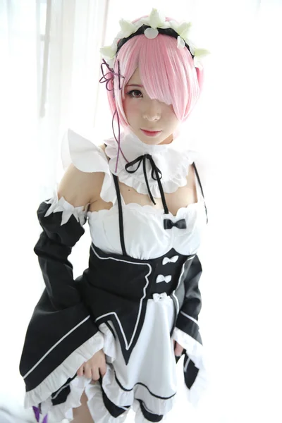 Porträt Der Japanischen Anime Cosplay Frau Weißes Japanisches Dienstmädchen Weißem — Stockfoto