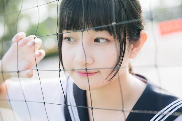 Portrét Krásné Asijské Japonky Střední Škola Dívka Uniforma Hledá Sítí — Stock fotografie