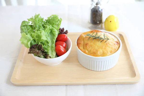 Pastel Pastor Casero Puré Papas Con Tocino Picado Cerdo Ensalada —  Fotos de Stock