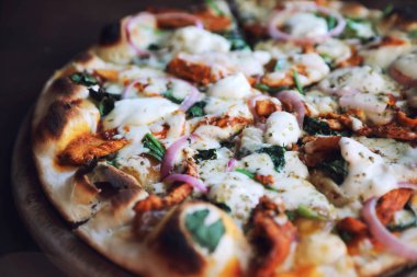 Tandır tavuk Pizza ahşap tablo 
