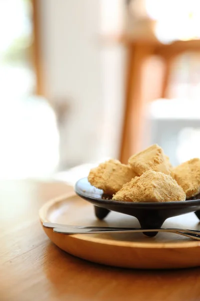 Warabi Mochi Postre Japonés Sobre Mesa Madera — Foto de Stock