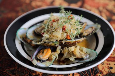 Midye içinde beyaz şarap meze, Italyan Mutfagi