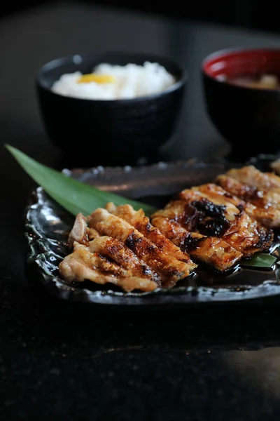 Comida japonesa, Pollo teriyoki con arroz —  Fotos de Stock