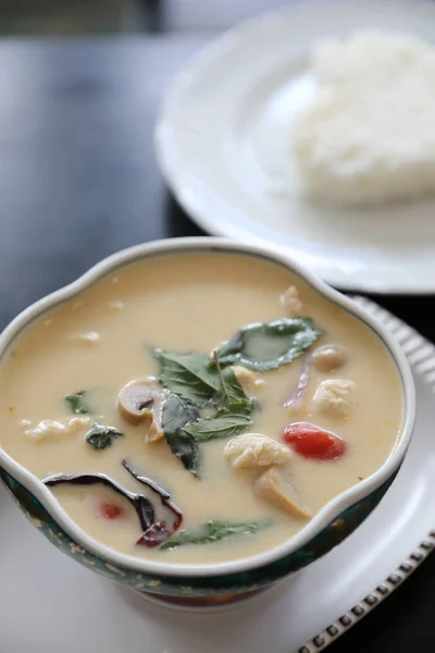 Coconut milk soup with chicken and rice , traditional Thai food — Stock Photo, Image