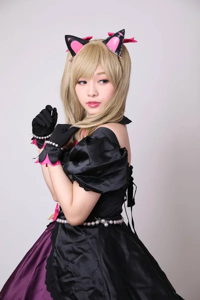 Japan anime cosplay, porträtt av flicka cosplay isolerad i vit bakgrund — Stockfoto