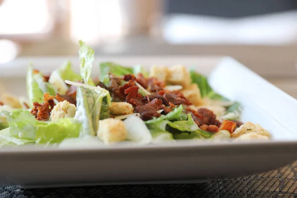 Caesar salad , vegetable with bread bacon and cheese — Stock Photo, Image