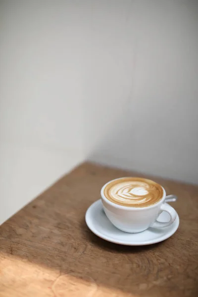 Café Cappuccino Latte Art Fait Partir Lait Sur Table Bois — Photo