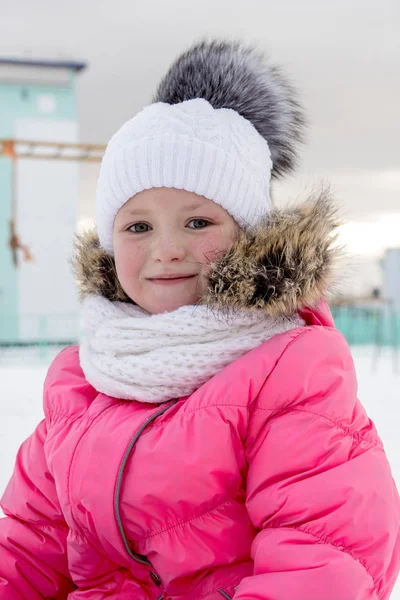 Outdoor Portret Van Het Meisje Winterkleren — Stockfoto