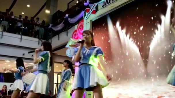 Bangkok Şubat Yaşadığımız Akishibu Proje Japon Şarkıcı Konser Sırasında Japonya — Stok video