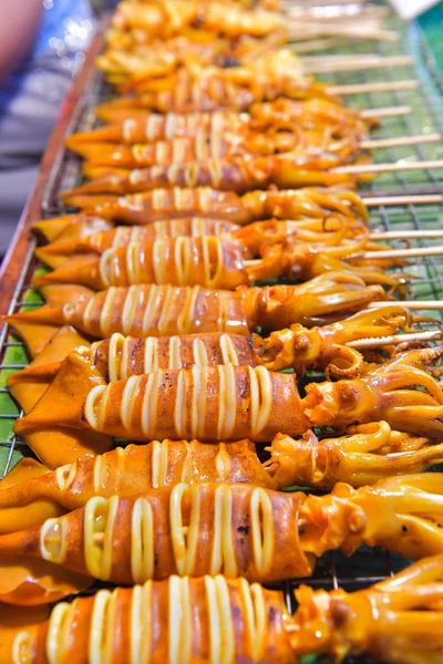 Kalmary Grilla Ruszt Ulicy Żywności Bangkok Tajlandia — Zdjęcie stockowe