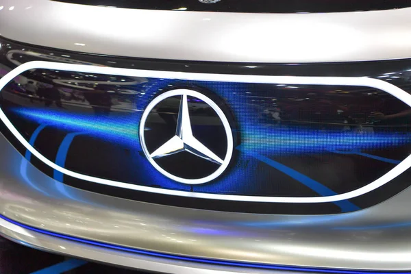 Nonthaburi Νοεμβρίου Mercedes Benz Eqa Έννοια Αυτοκίνητο Στην Οθόνη Κατά — Φωτογραφία Αρχείου