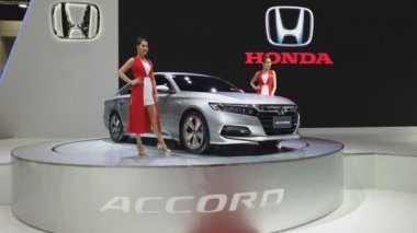 Nonthaburi - 28 Kasım: Honda Accord hibrid araba ekranda 35 Tayland Uluslararası Motor Expo üzerinde 28 Kasım 2018 Nonthaburi, Tayland.