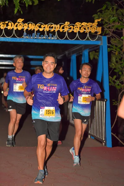 Bangkok Şubat Tanımlanamayan Mini Maraton Koşucusu Çalıştırmak Düzgün Olarak Ipek — Stok fotoğraf