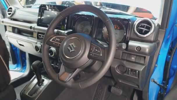 Νονταμπουρί Μαρτίου Suzuki Jimny Αυτοκίνητο Στην Οθόνη Του Μπανγκόκ Διεθνής — Αρχείο Βίντεο