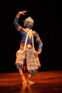 Ramayana, Ramakien veya Khon, Tayland 'da sahnedeki geleneksel sanat dansıdır. Maymun karakteri.
