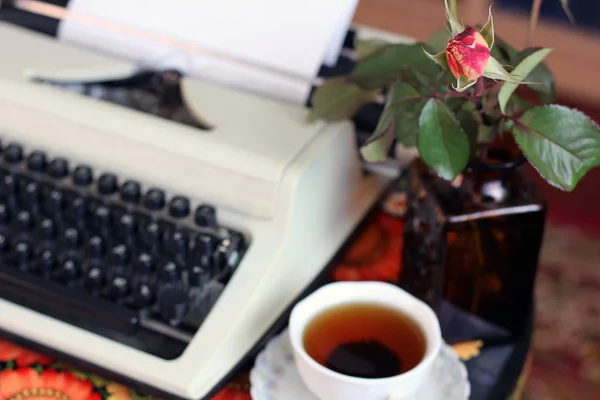 Typewriter Antique Table — Stock Photo, Image