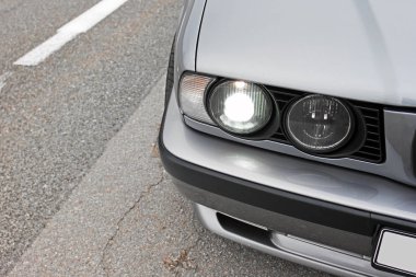 Araba farlar. Lüks farlar