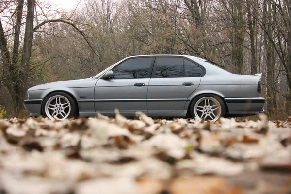 Чернігів Україна Листопада 2017 Року Bmw E34 Bmw Осінній Парк — стокове фото