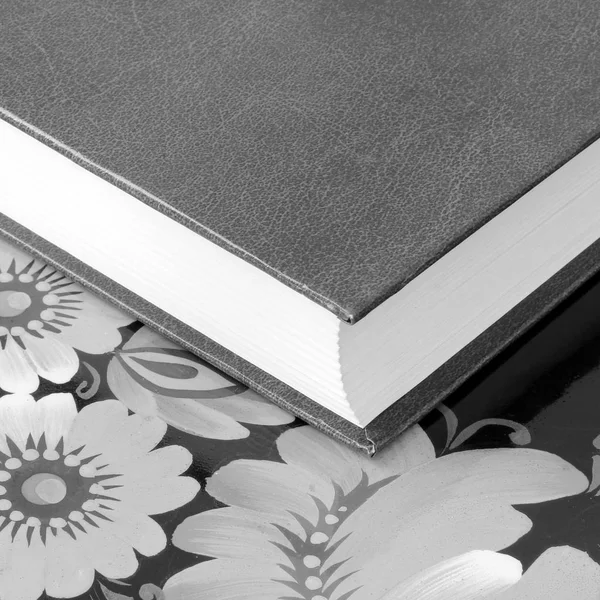 Masanın Üzerinde Kitap Yakın Çekim — Stok fotoğraf